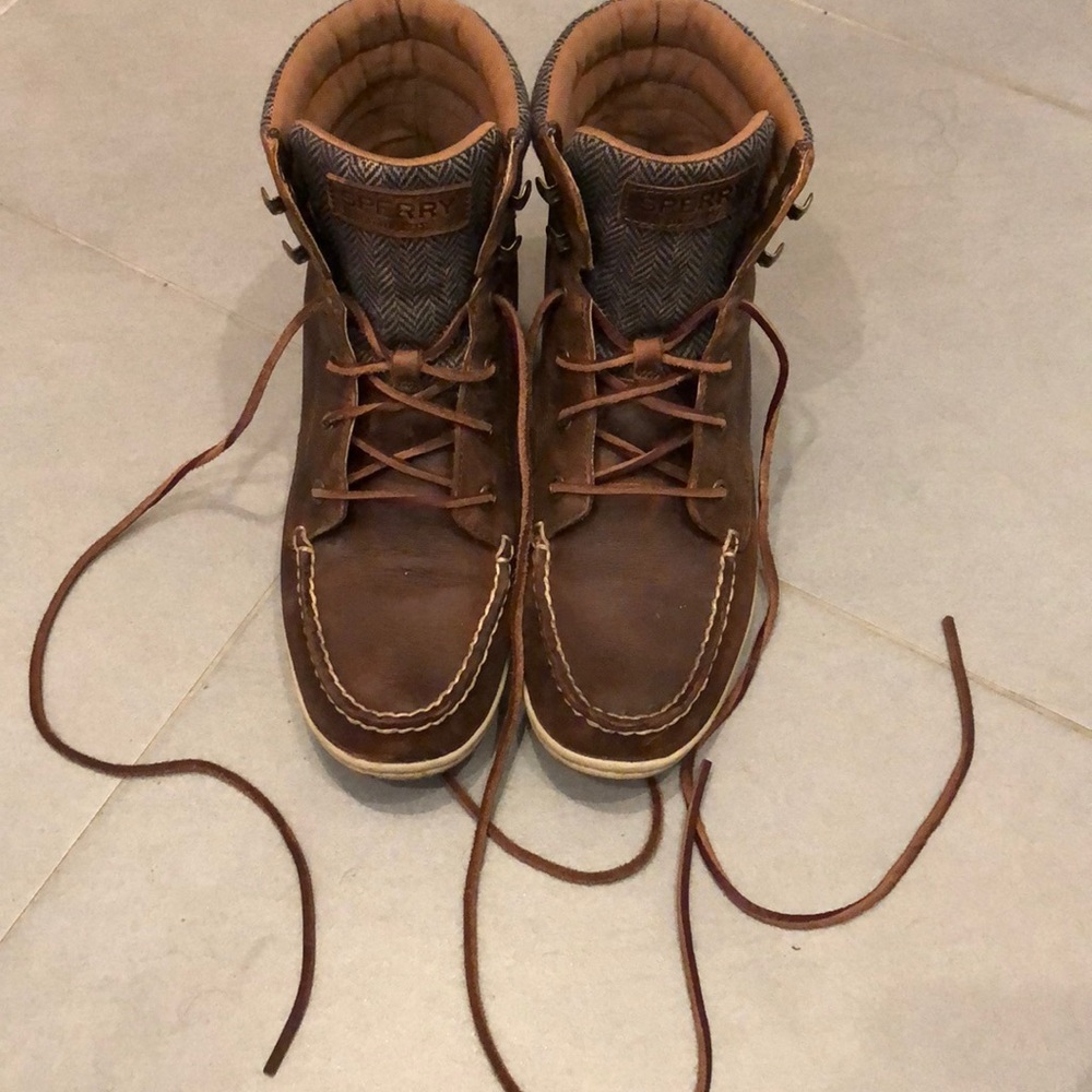 Sperry Bayfish Lace up boots brown size 7